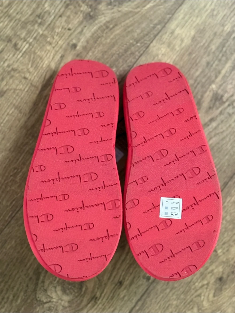 Champion Scarlet Red Plush Cozy Slide Slippers Logo Cushioned NWT Youth 7